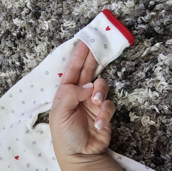 Carters Newborn Valentines Day Onesie ♥️ - Picture 4 of 5